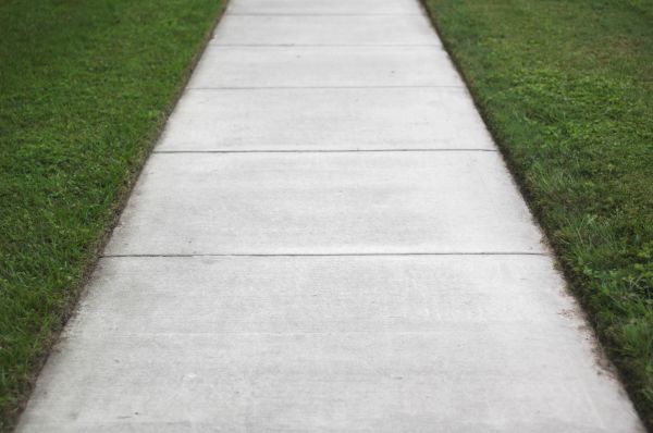 Cost of Concrete Walkway Replacement in Lithonia